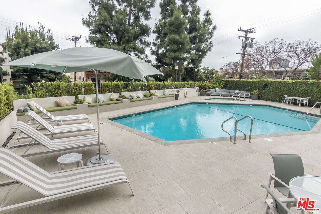 8787 Shoreham Dr Unit: 903