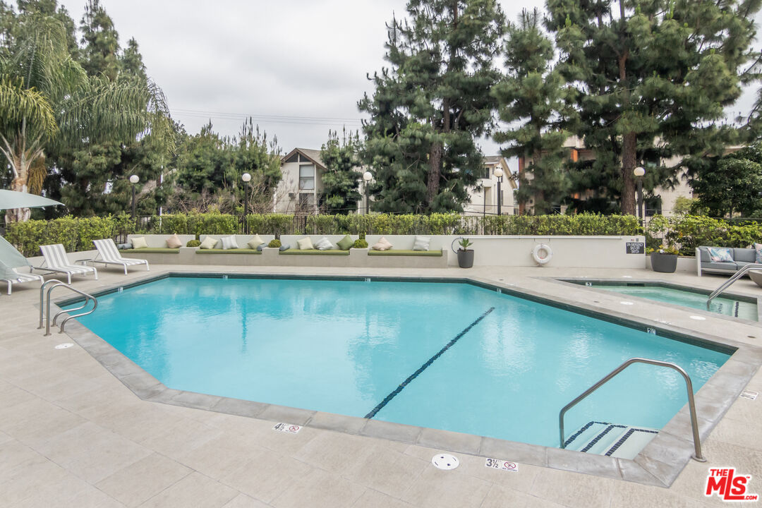 8787 Shoreham Dr Unit: 903