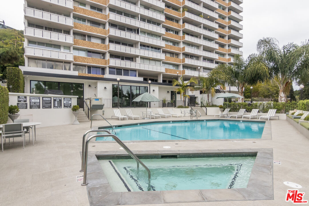 8787 Shoreham Dr Unit: 903