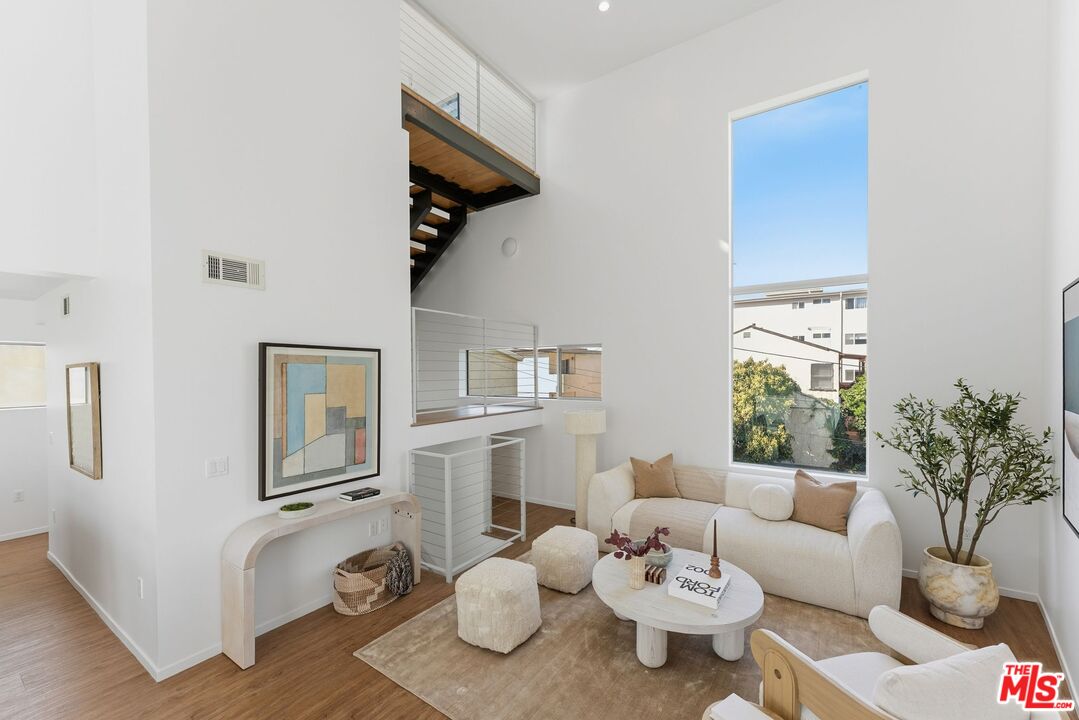 1244 14th St Unit: E