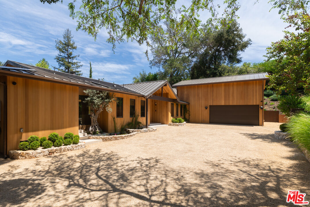 4146 High Valley Rd