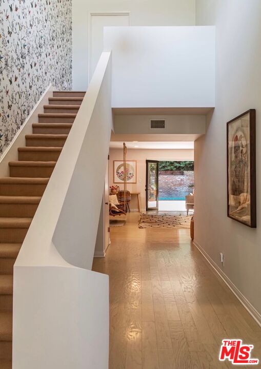 3122 Dona Susana Dr