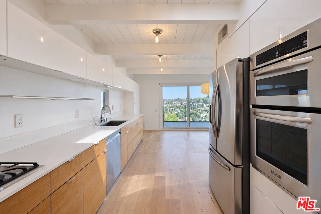 2226 Ronda Vista Dr