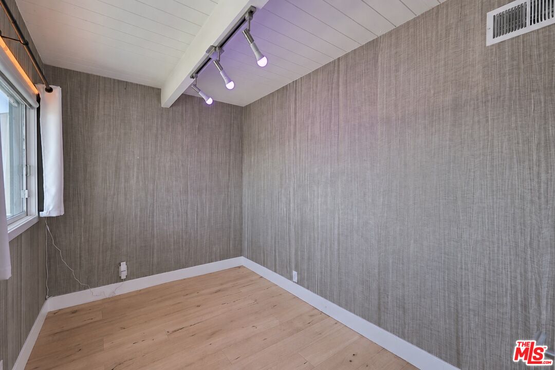 2226 Ronda Vista Dr