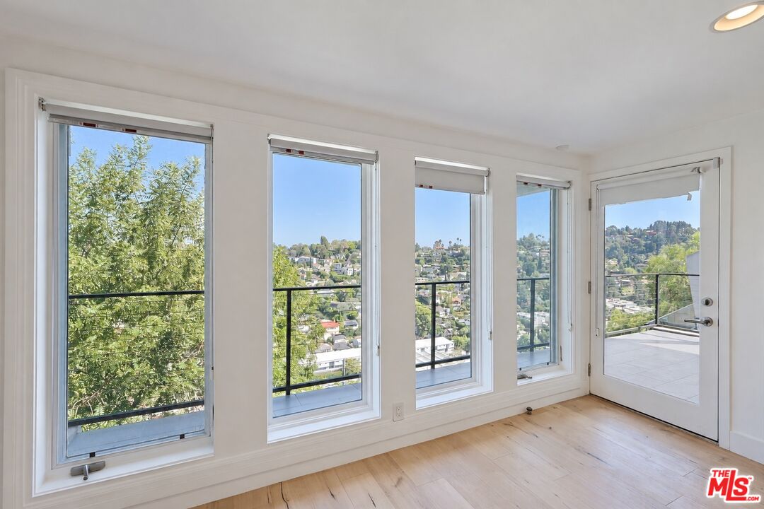 2226 Ronda Vista Dr