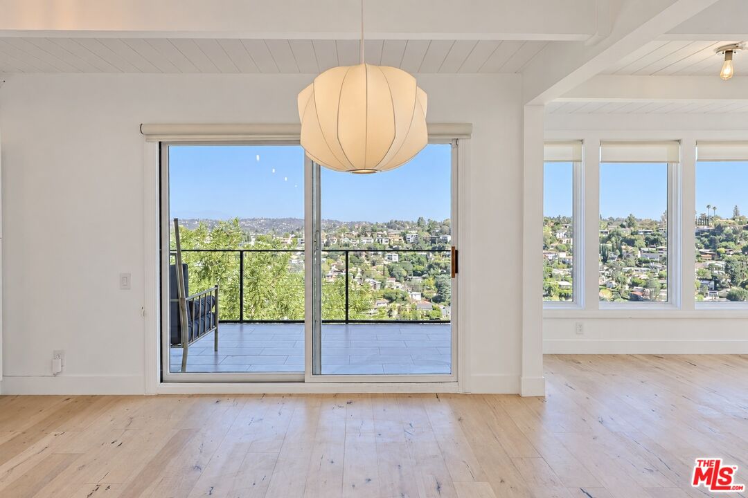 2226 Ronda Vista Dr