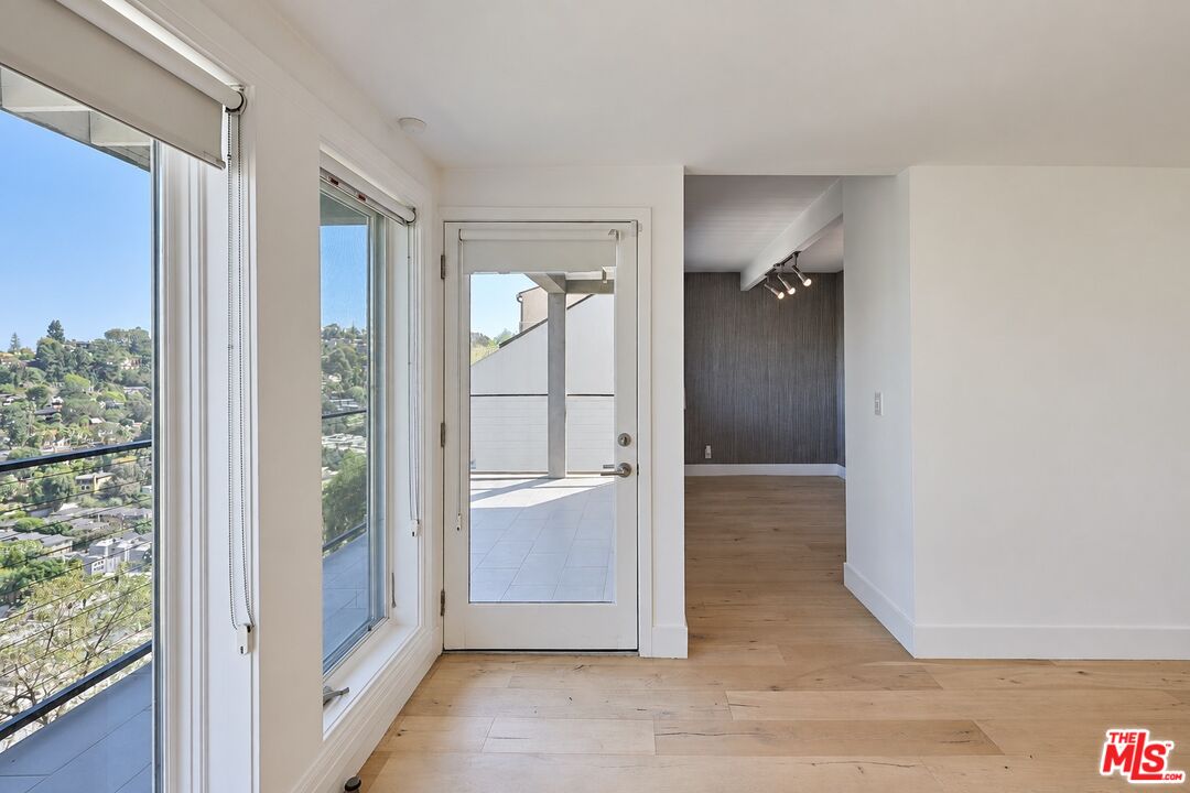 2226 Ronda Vista Dr