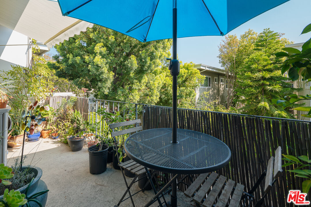 4353 Colfax Ave Unit: 34