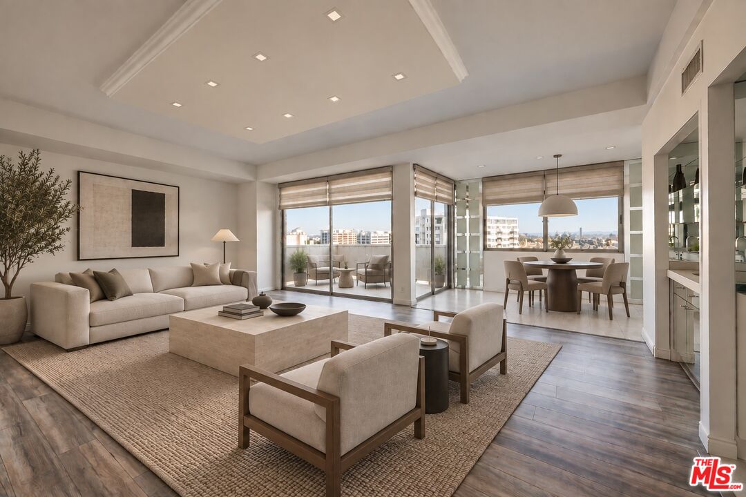 7250 Franklin Ave Unit: 702