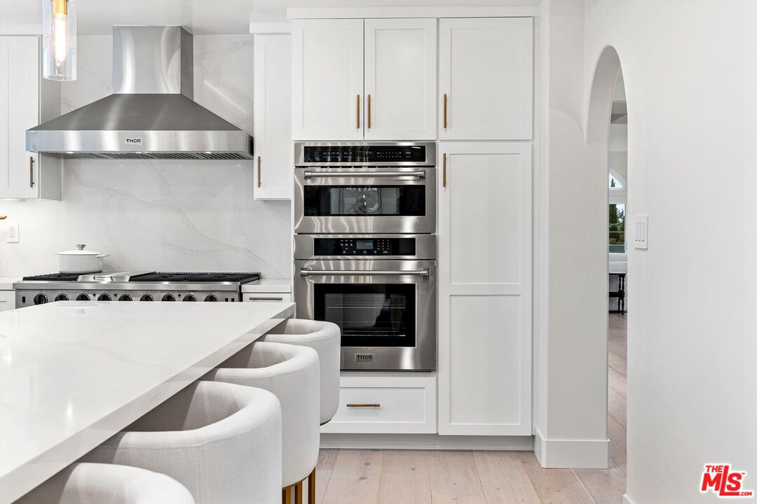 1182 Wellesley Ave Unit: 401