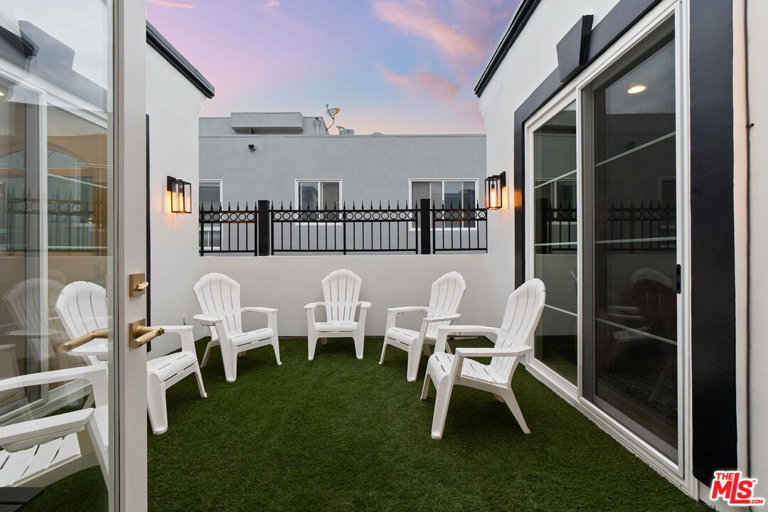 1182 Wellesley Ave Unit: 401
