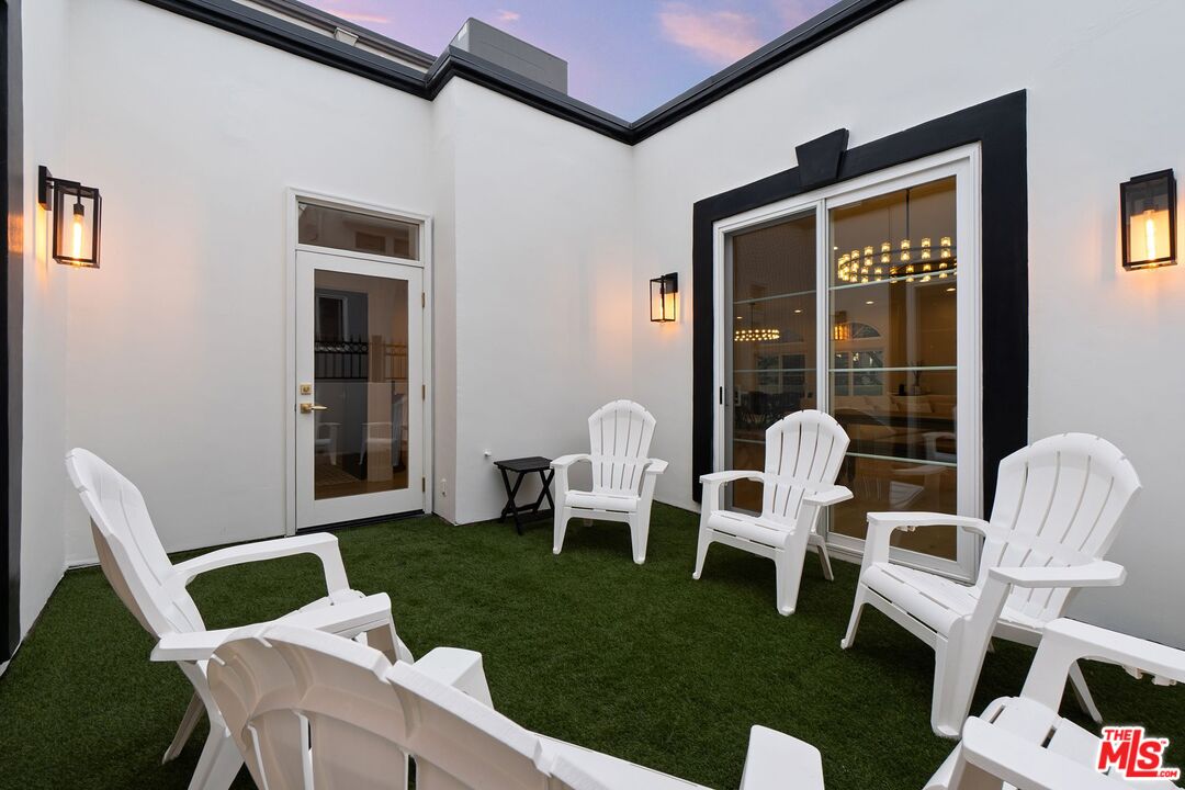 1182 Wellesley Ave Unit: 401