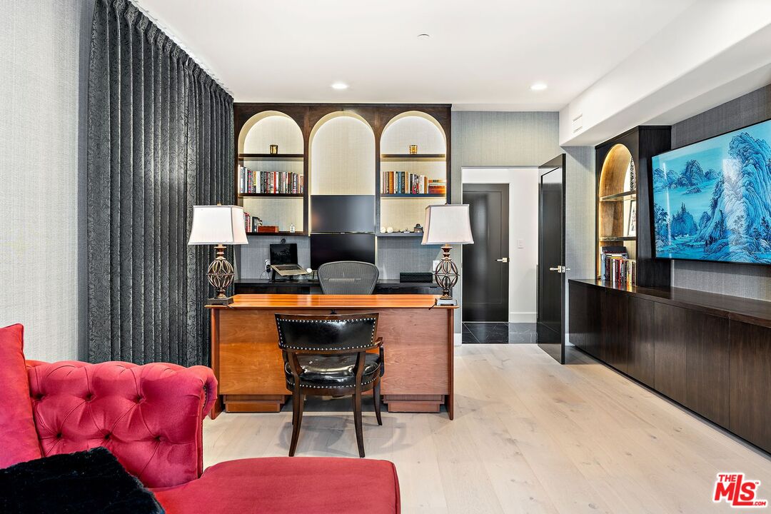 1182 Wellesley Ave Unit: 401