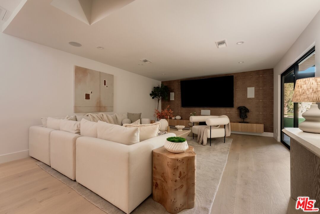6022 Elba Pl