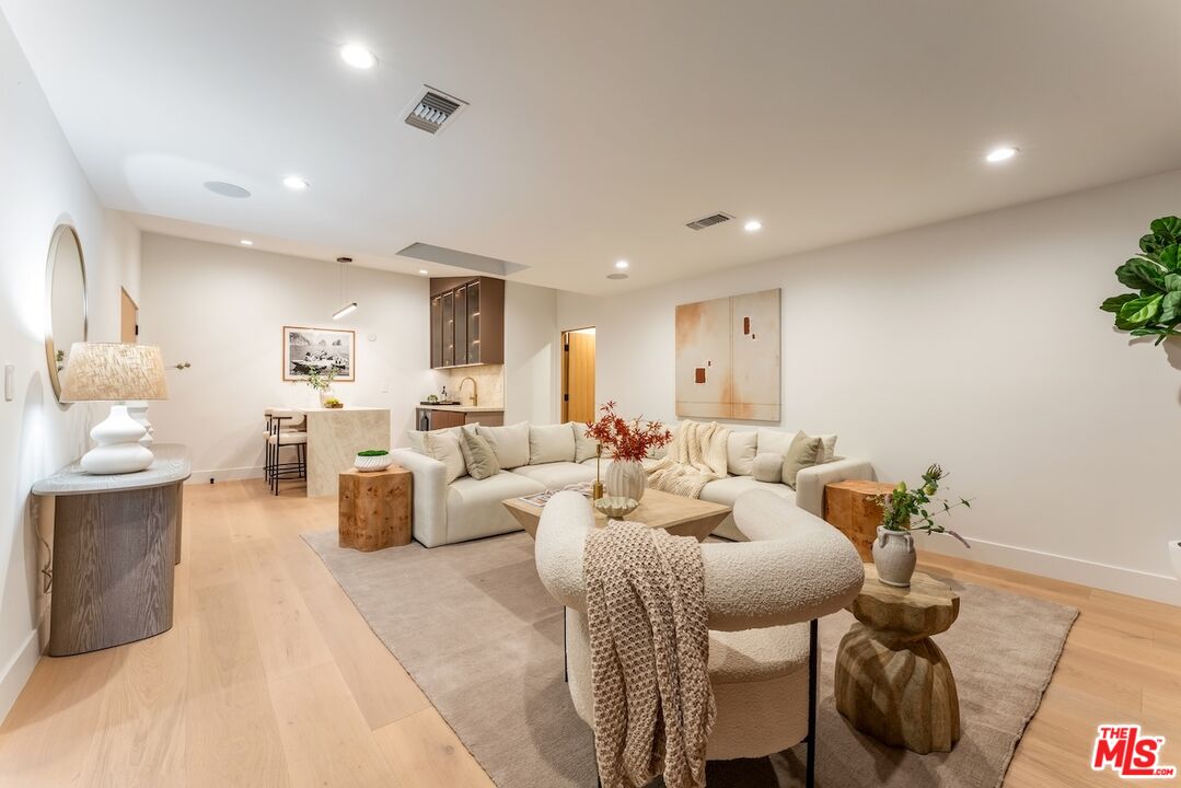 6022 Elba Pl