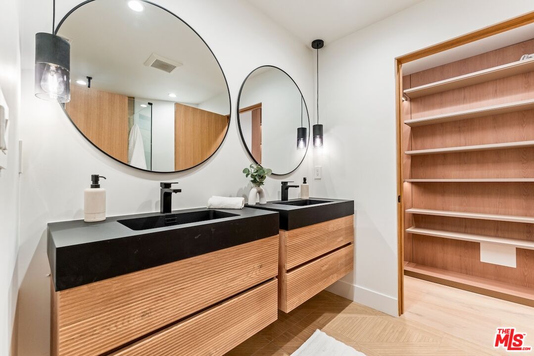 6022 Elba Pl