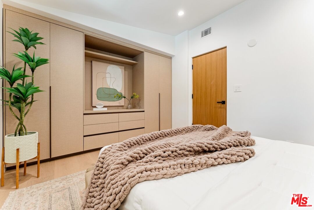 6022 Elba Pl