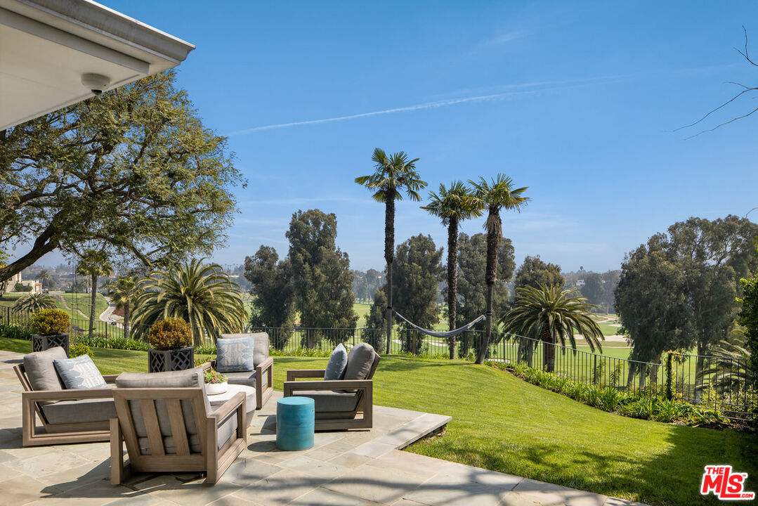 1132 Napoli Dr