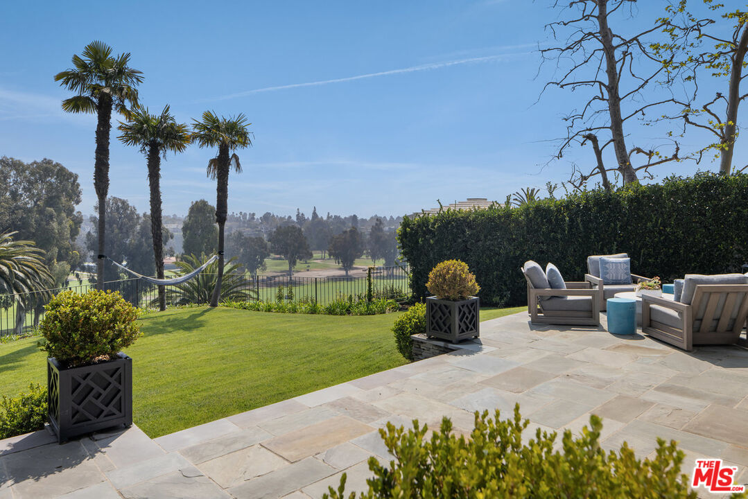 1132 Napoli Dr