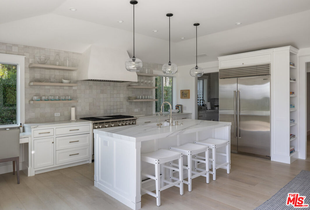 1132 Napoli Dr