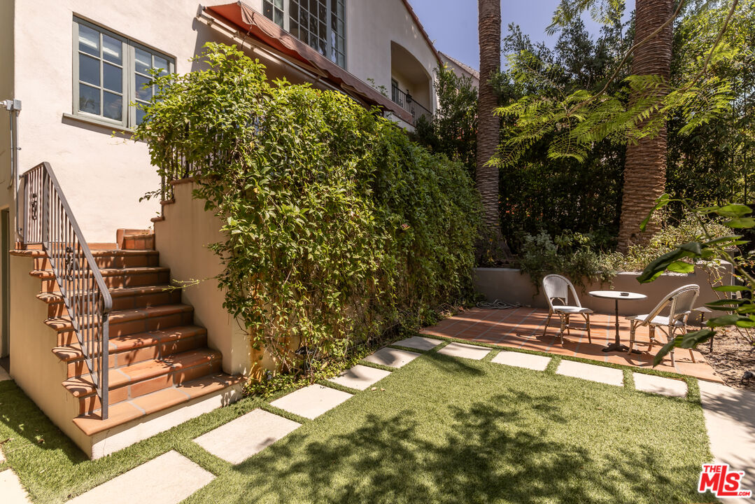 3145 La Suvida Dr