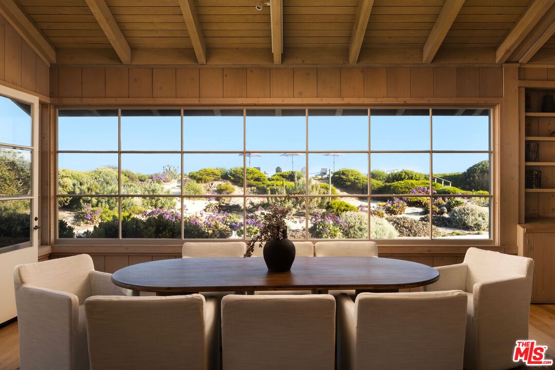 4217 Avenue Del Mar