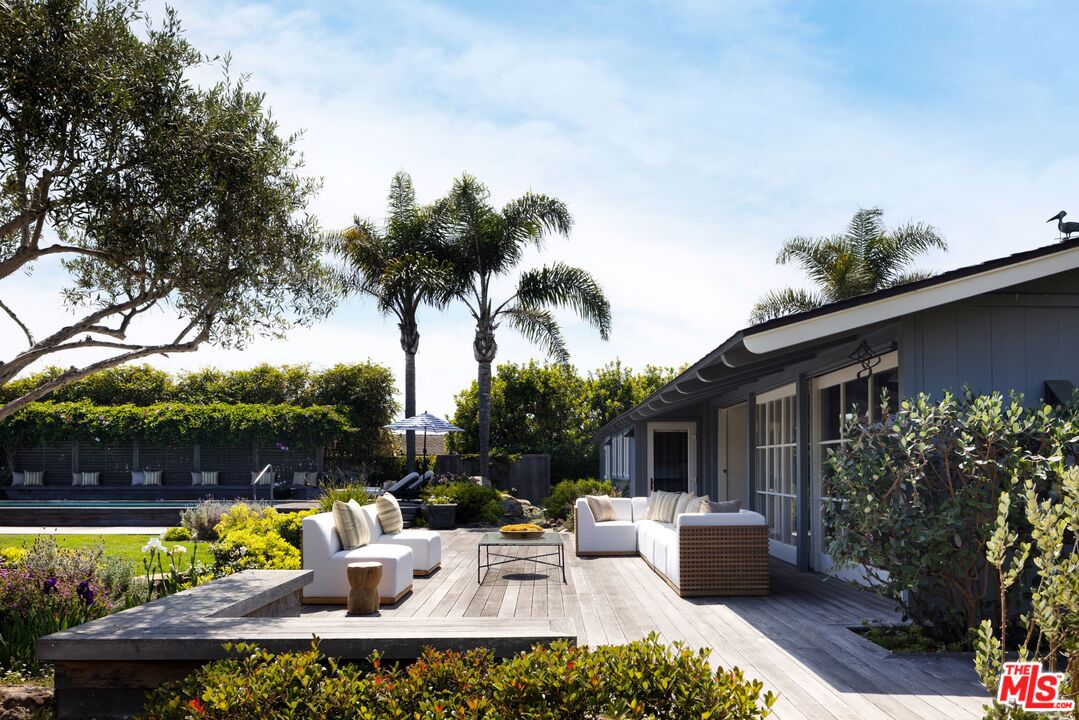 4217 Avenue Del Mar