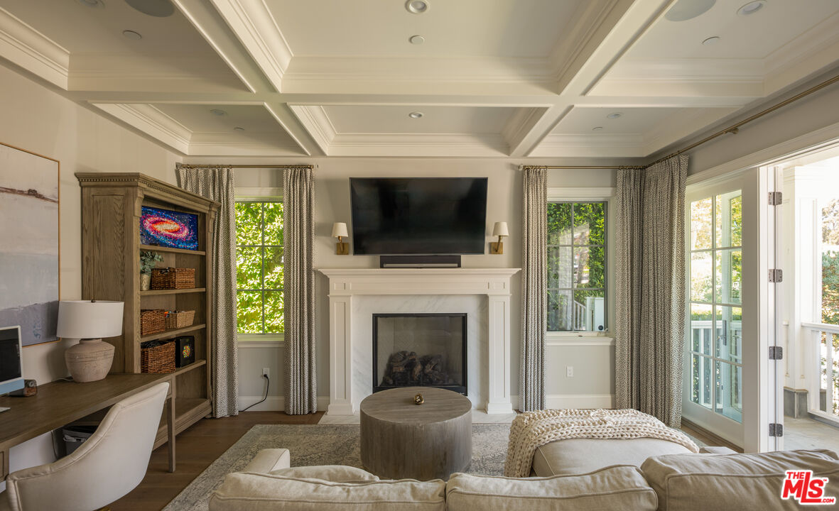 10334 Lorenzo Dr