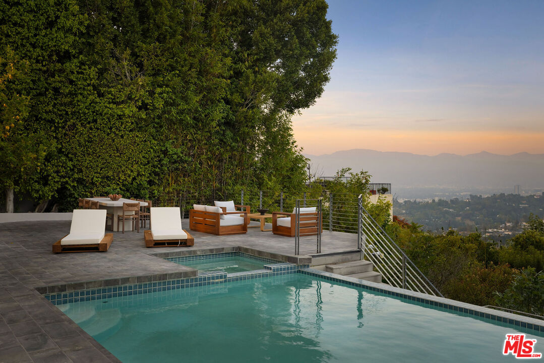 11955 Pinnacle Pl