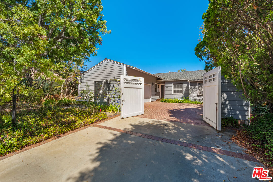 376 N Bonhill Rd