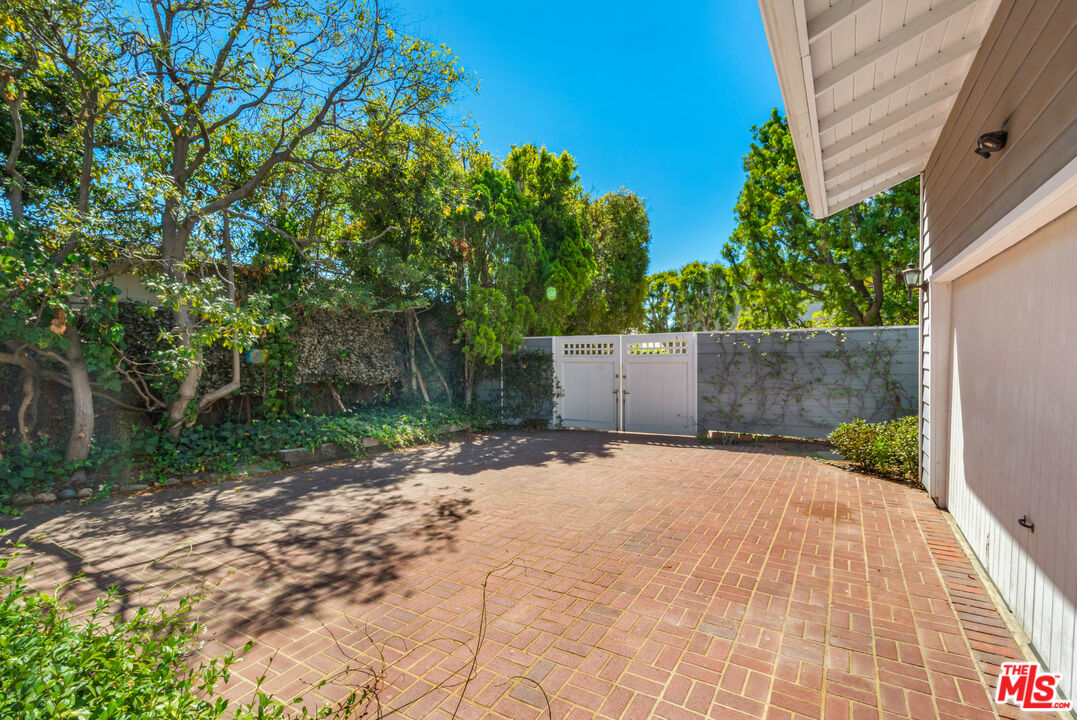 376 N Bonhill Rd