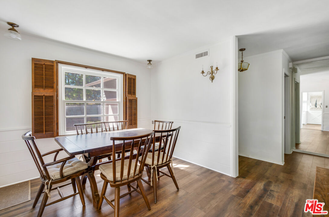 376 N Bonhill Rd