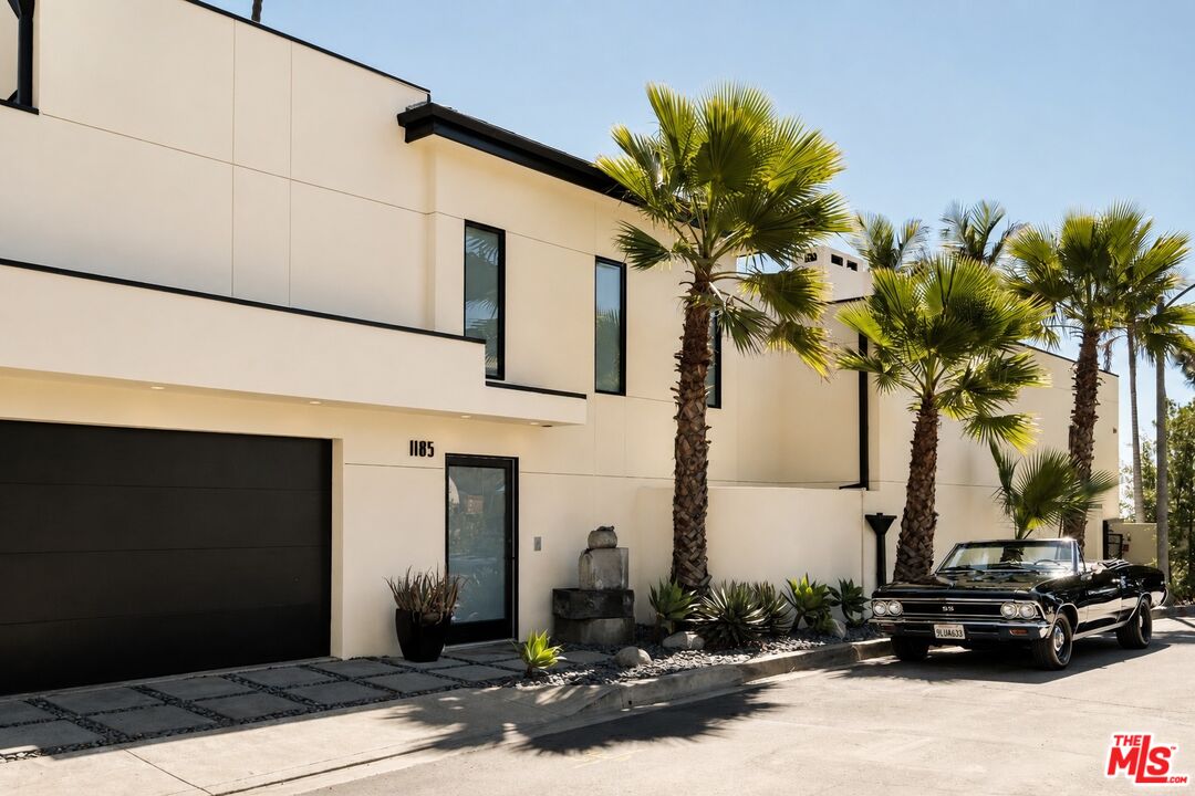 1185 Loma Linda Dr