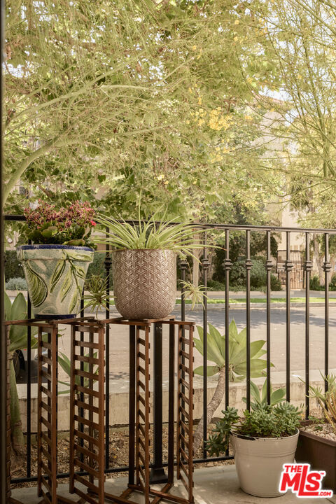 10639 Woodbridge St Unit: 107