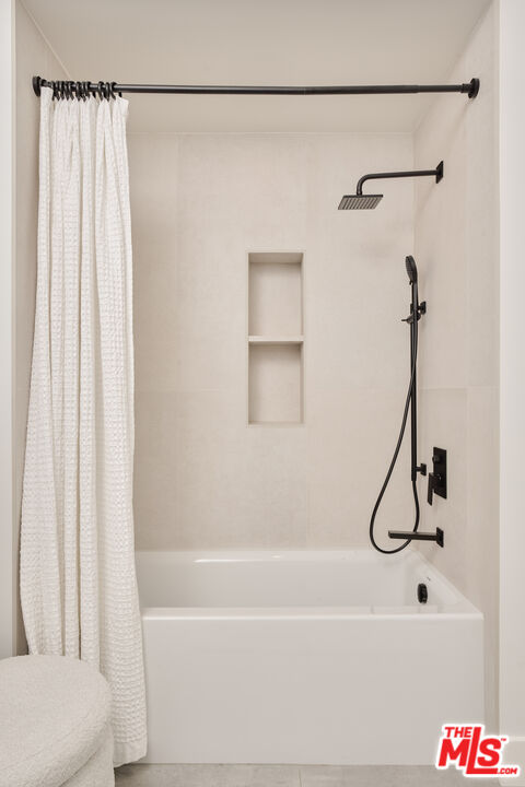 10639 Woodbridge St Unit: 107