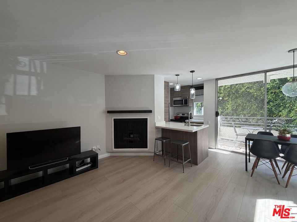 6151 Orange St Unit: 116