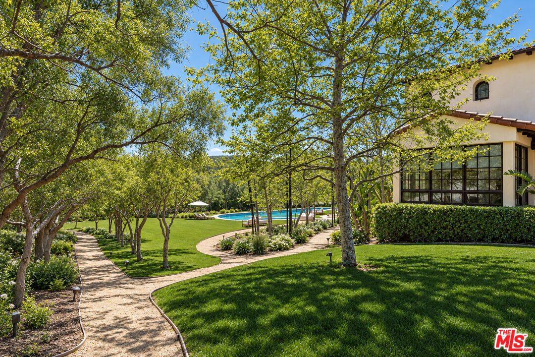 6914 Solano Verde Dr