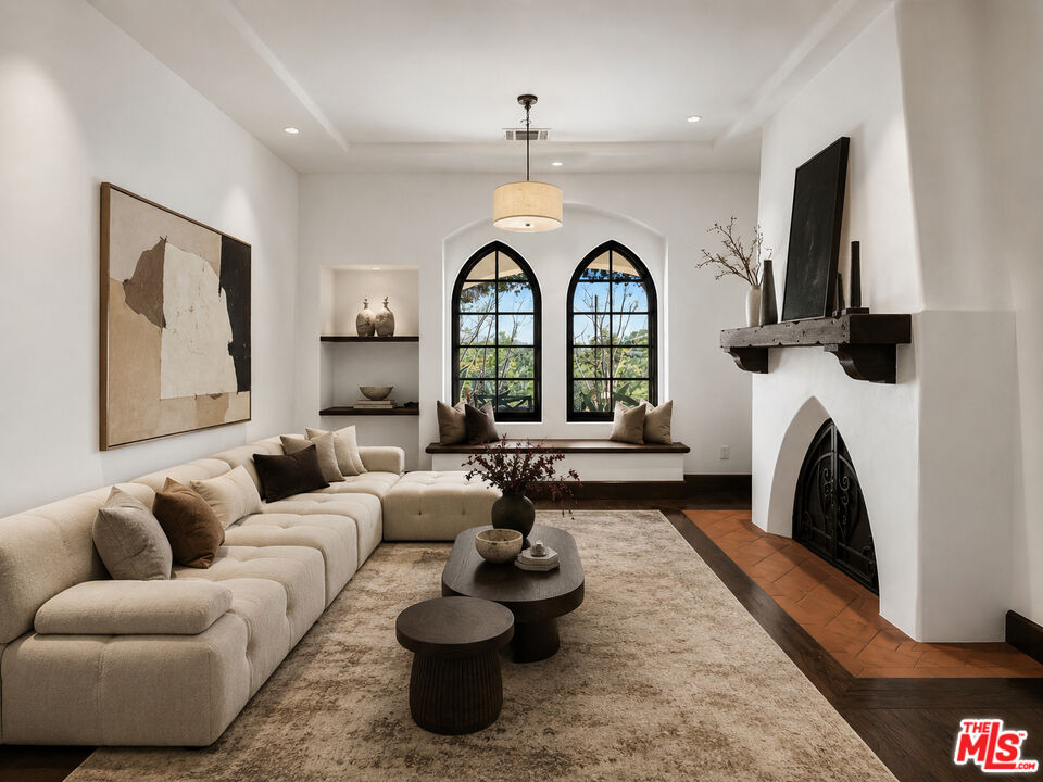 6914 Solano Verde Dr