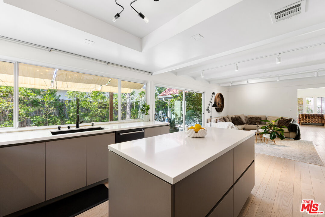 4101 Tarrybrae Ter