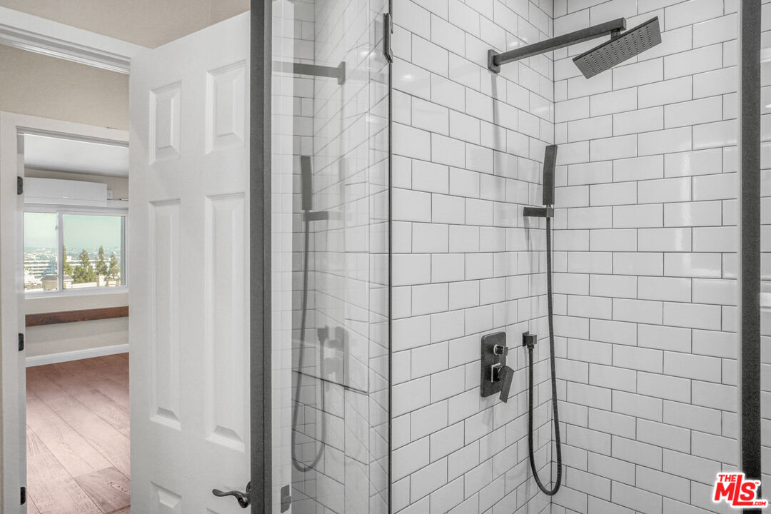 1230 Horn Ave Unit: 605