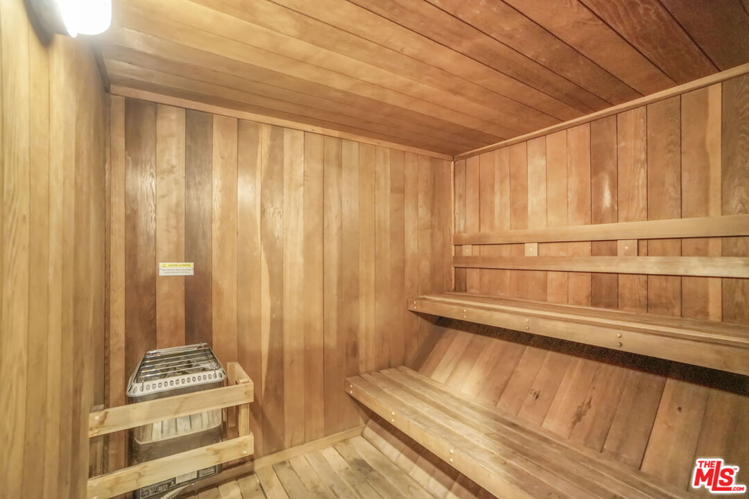 1230 Horn Ave Unit: 605