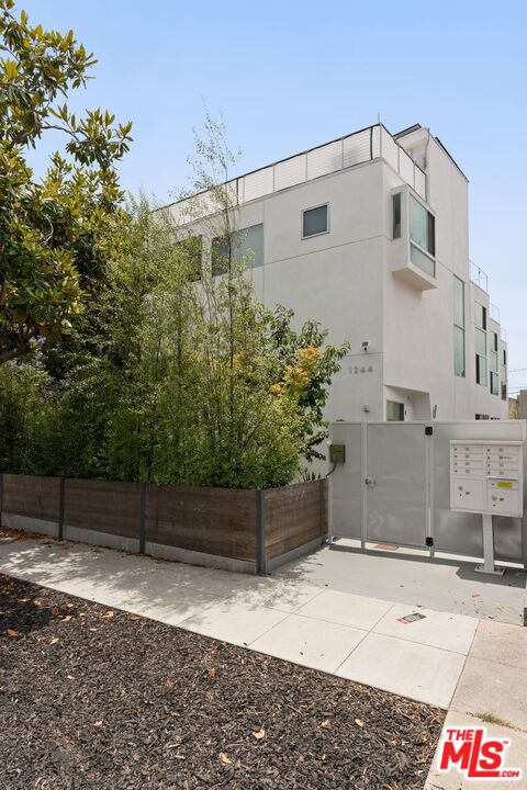 1244 14th St Unit: E