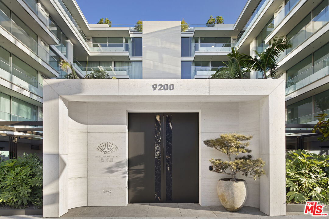 9200 Wilshire Blvd Unit: 204W
