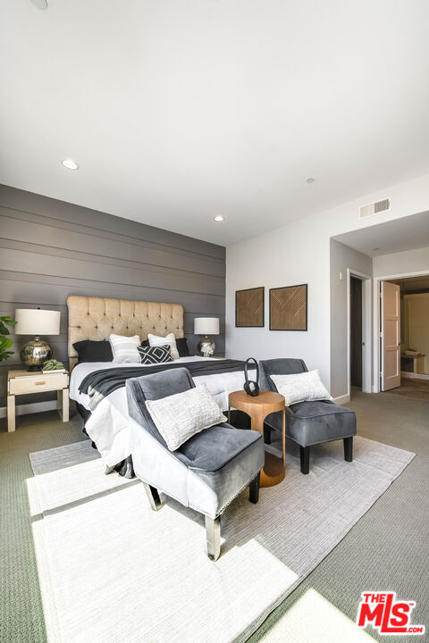 10878 Bloomfield St Unit: 406