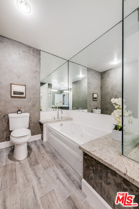 10878 Bloomfield St Unit: 406