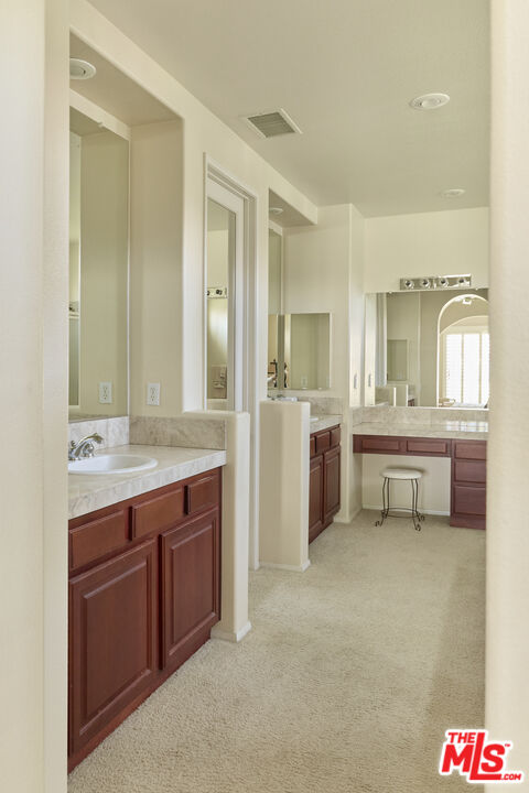 10 Wimbledon Cir