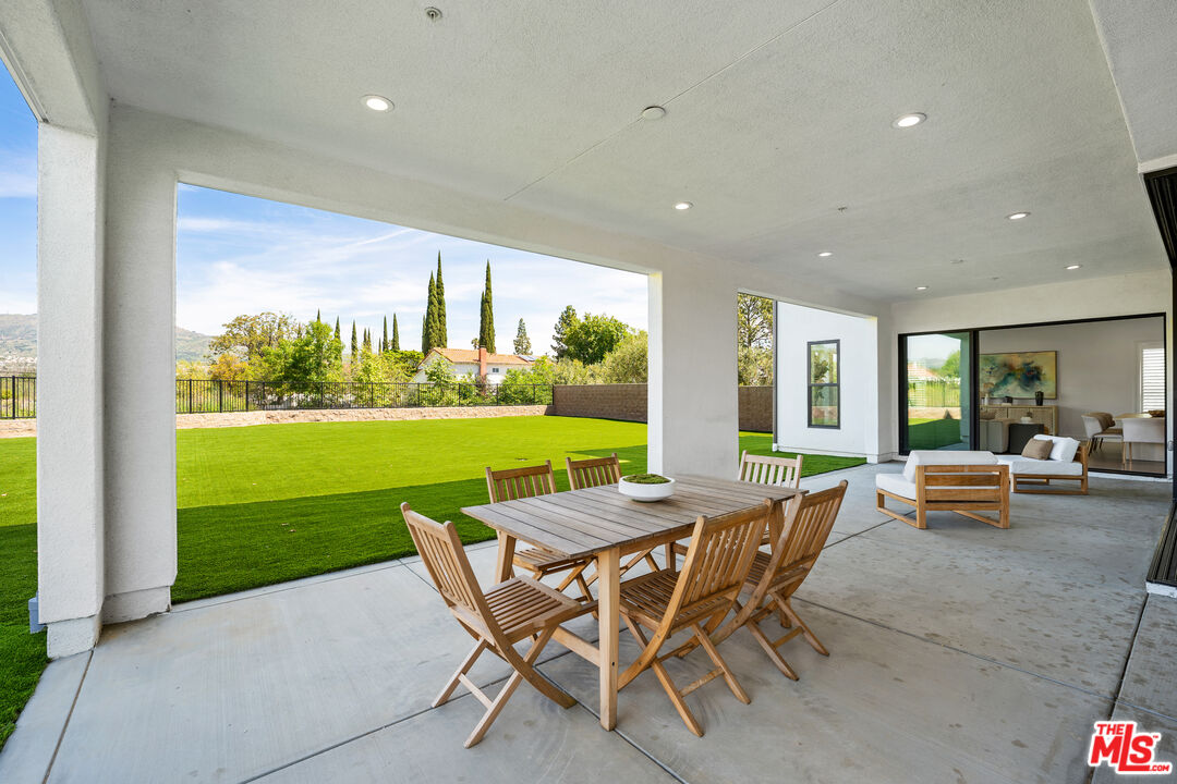 10615 Wood Briar Ct