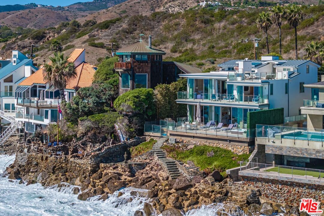 24380 Malibu Rd