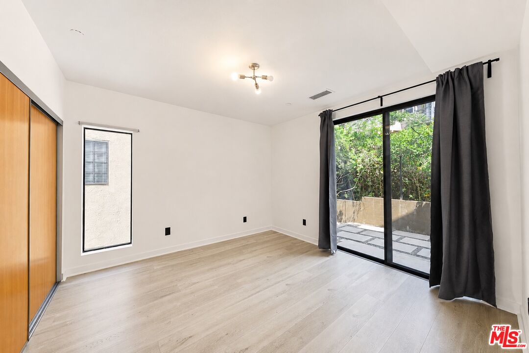 2230 Glendale Blvd