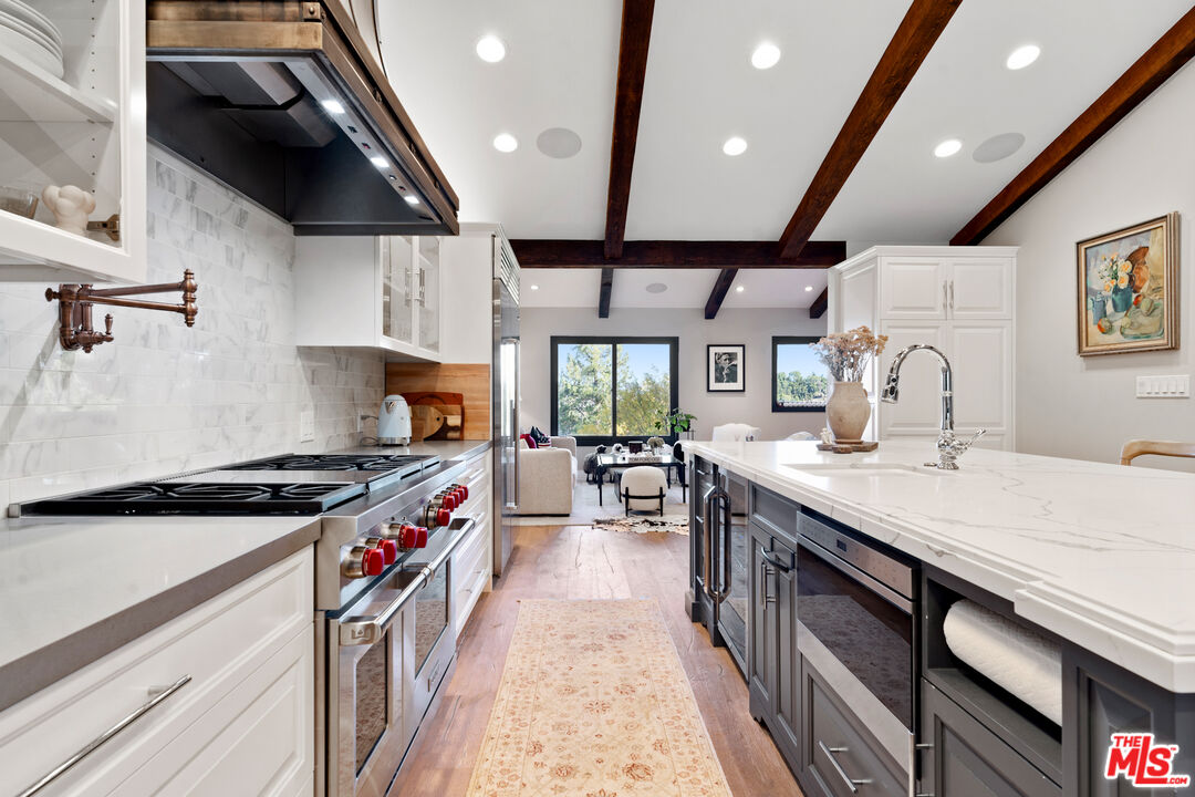 4920 Llano Dr